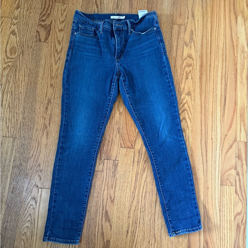 Levi 311 shaping skinny jeans